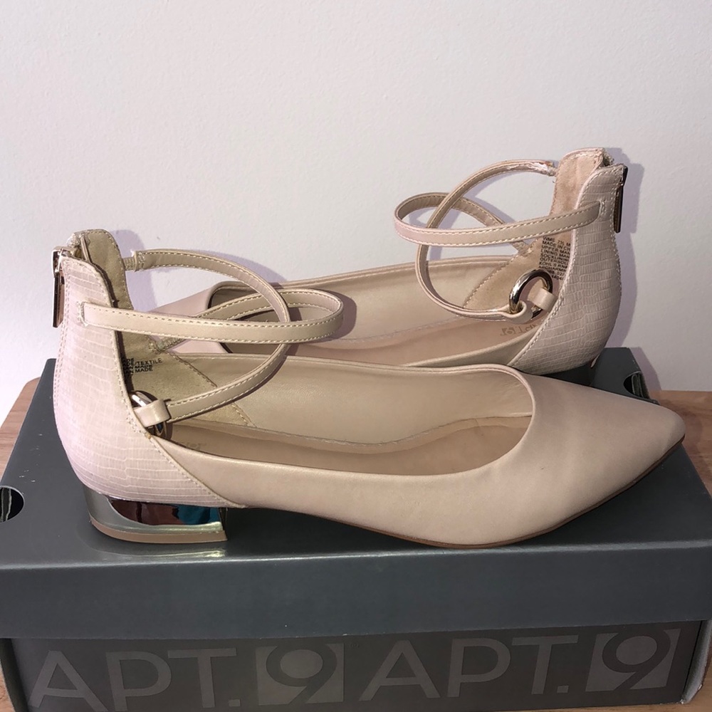 Apt 9 nude flats